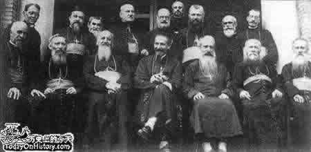 清廷下旨护洋保教（歷史上的今天.中國）