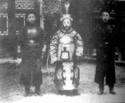 袁世凯宣布取消帝制(歷史上的今天。中國)